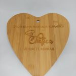 Daska srce s natpisom po želji - 30x28cm
